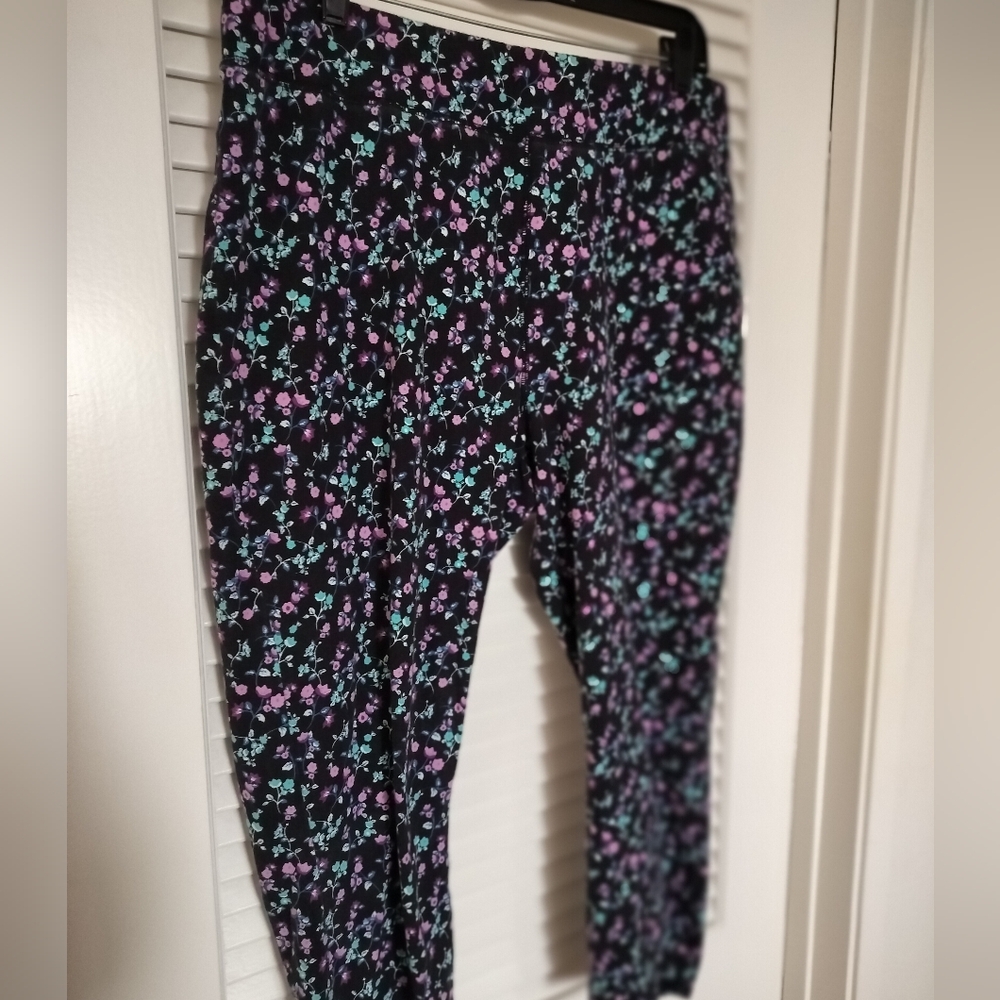 Denim & Company Active Floral Print Capri Leggings Size XL 90% Cotton